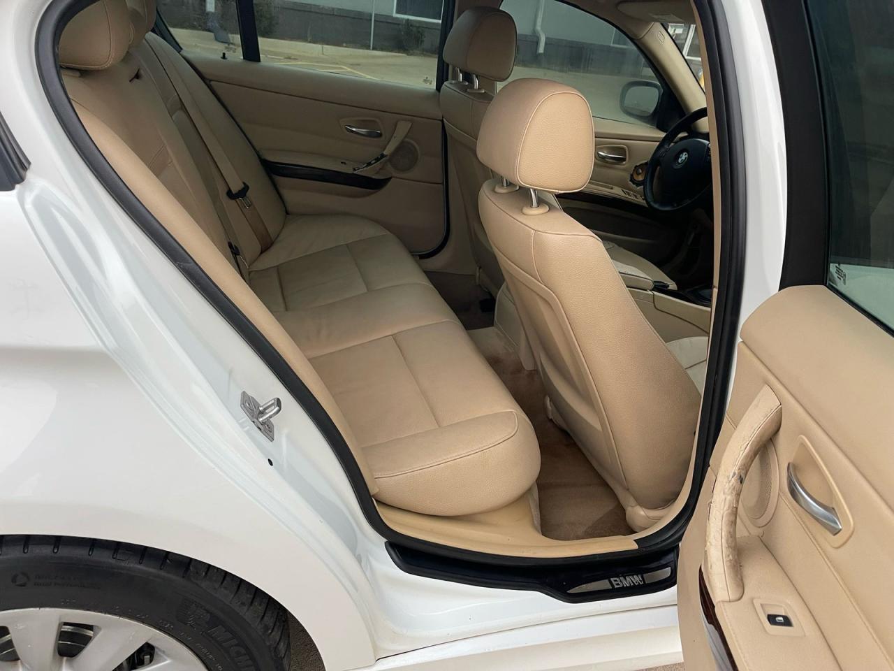 2011 BMW 3 SERIES