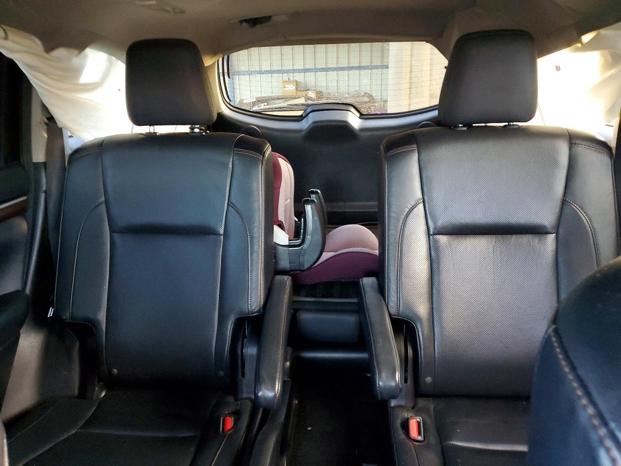 2016 TOYOTA HIGHLANDER