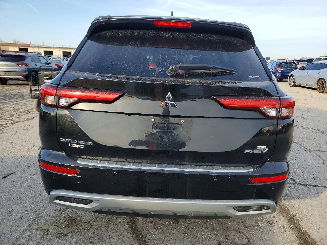 2023 MITSUBISHI outlander