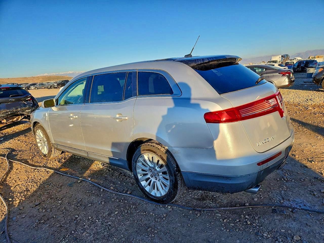 2012 LINCOLN MKT