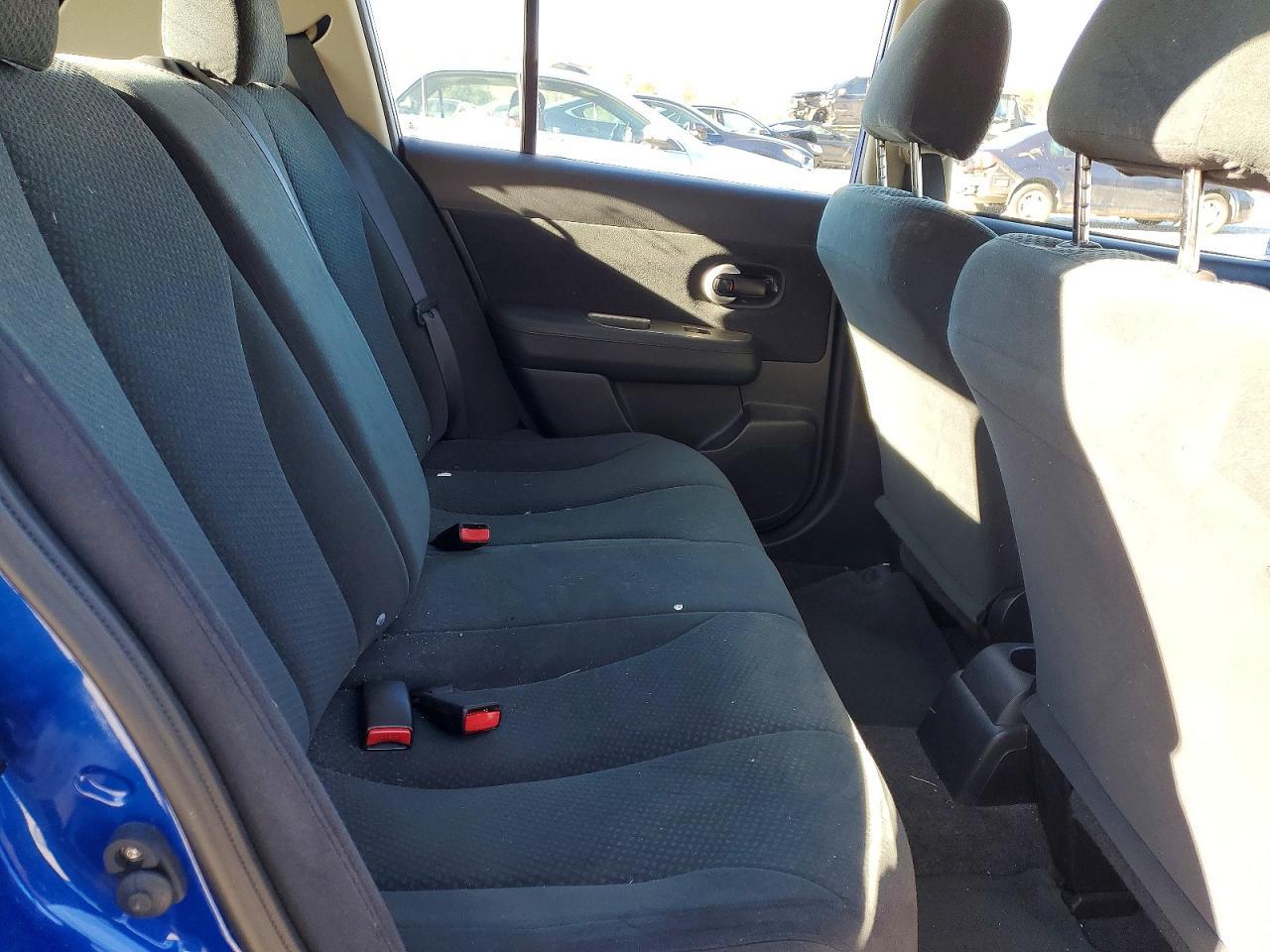 2012 NISSAN VERSA