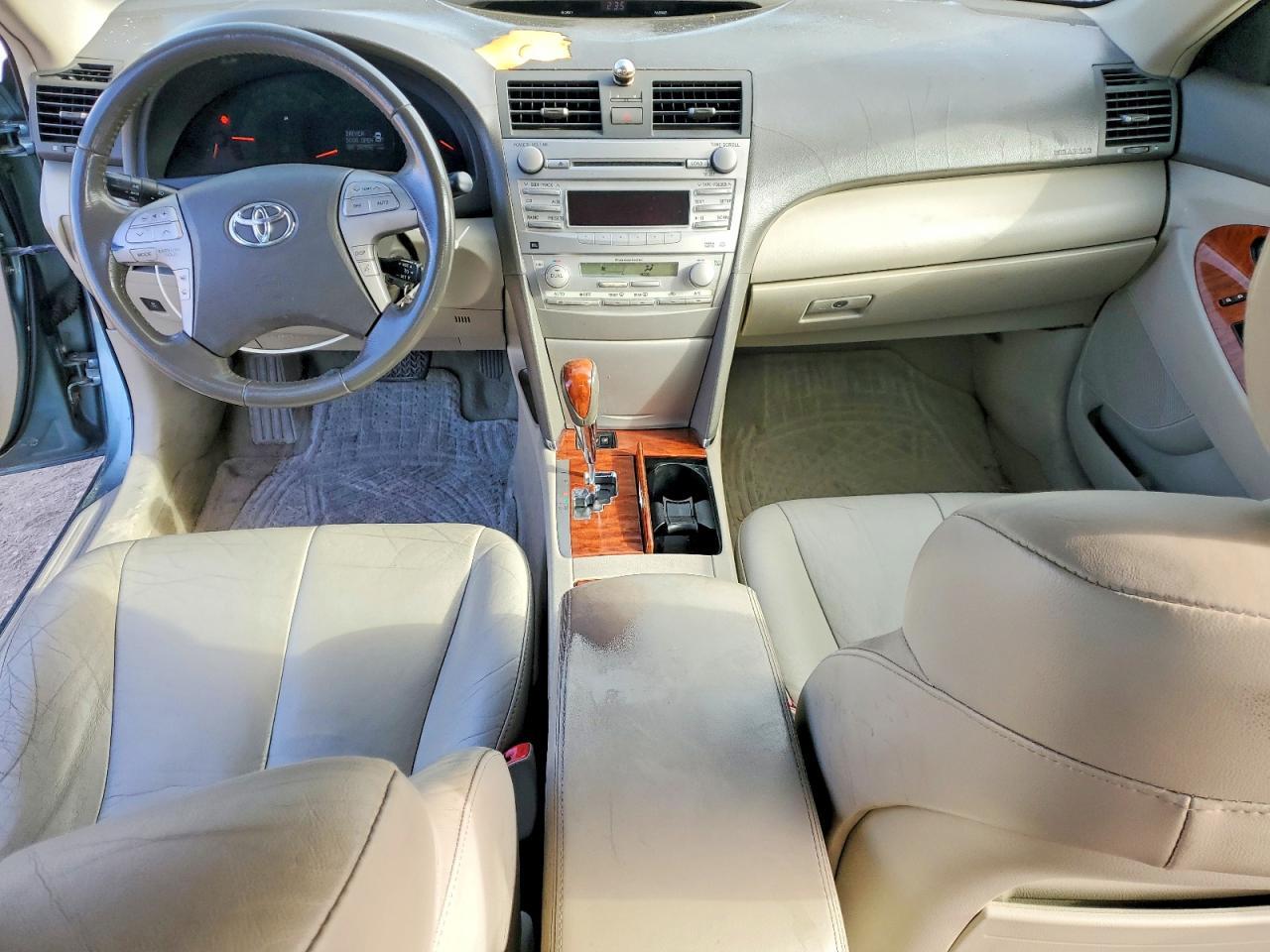 2010 TOYOTA CAMRY