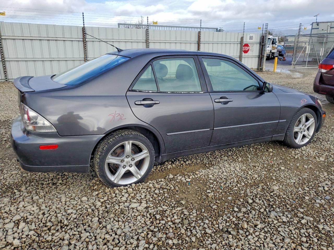 2005 LEXUS IS 300