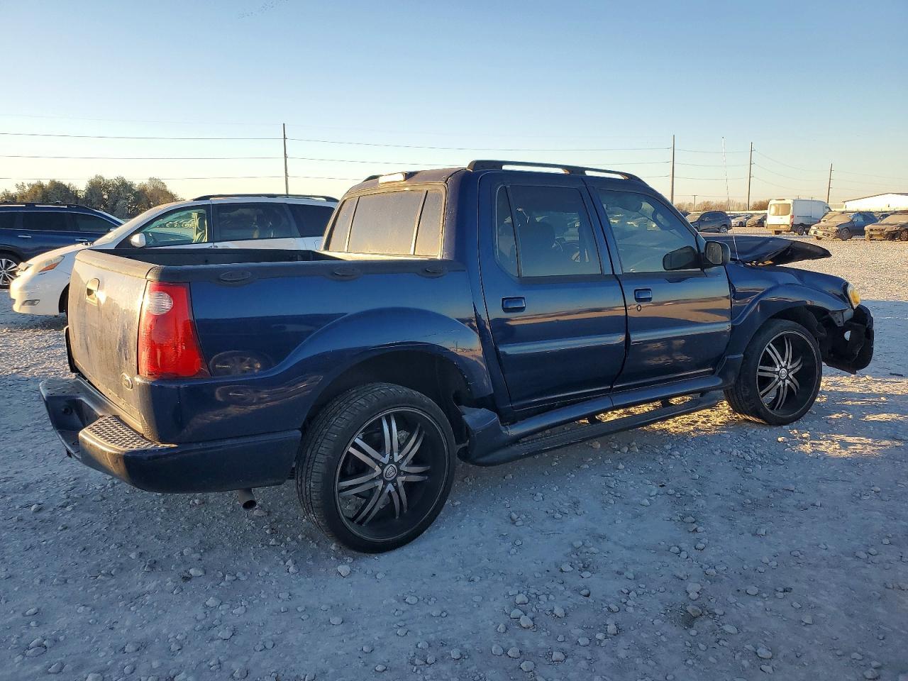 2004 FORD Explorer Sport Trac