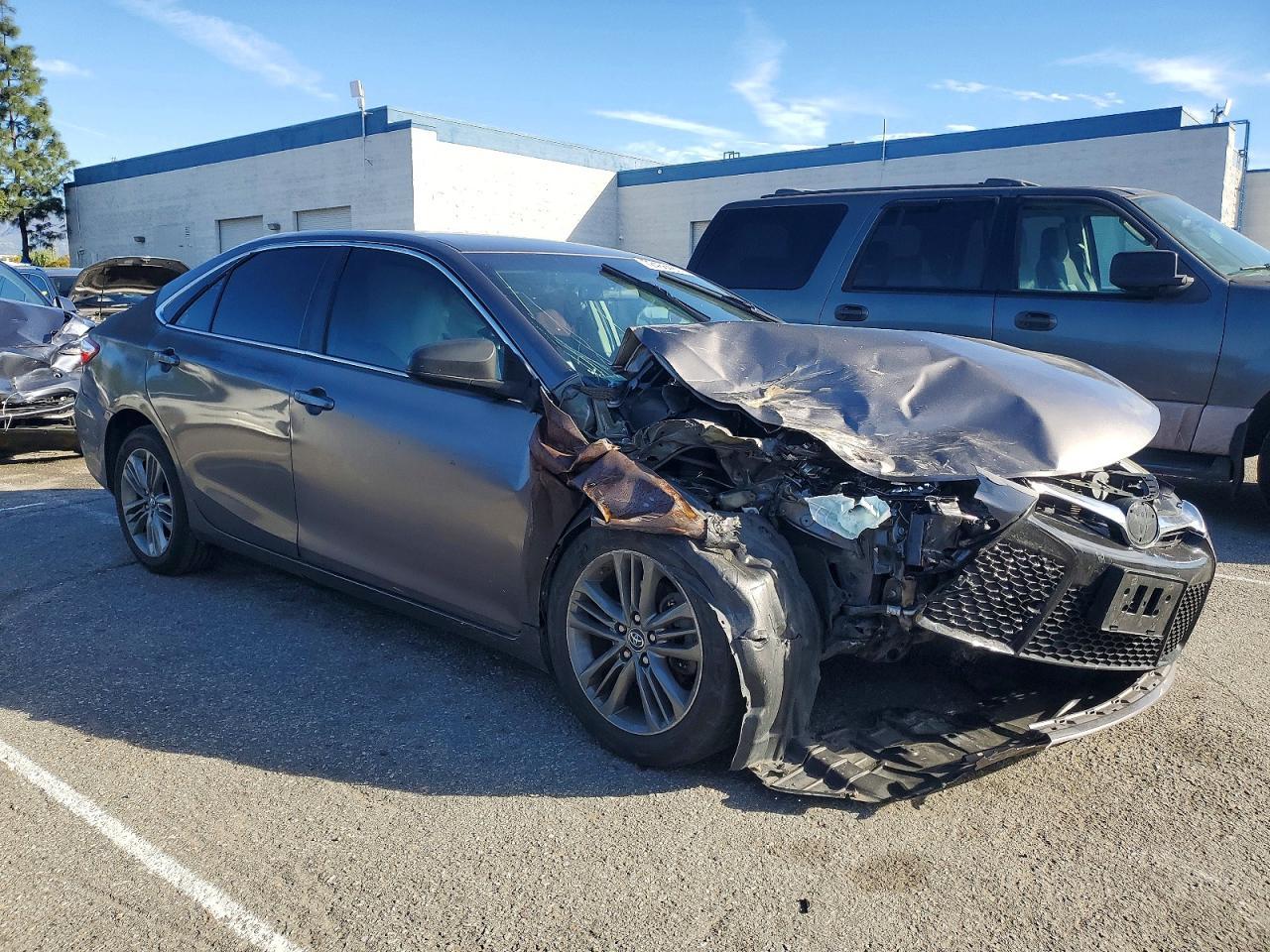 2016 TOYOTA CAMRY