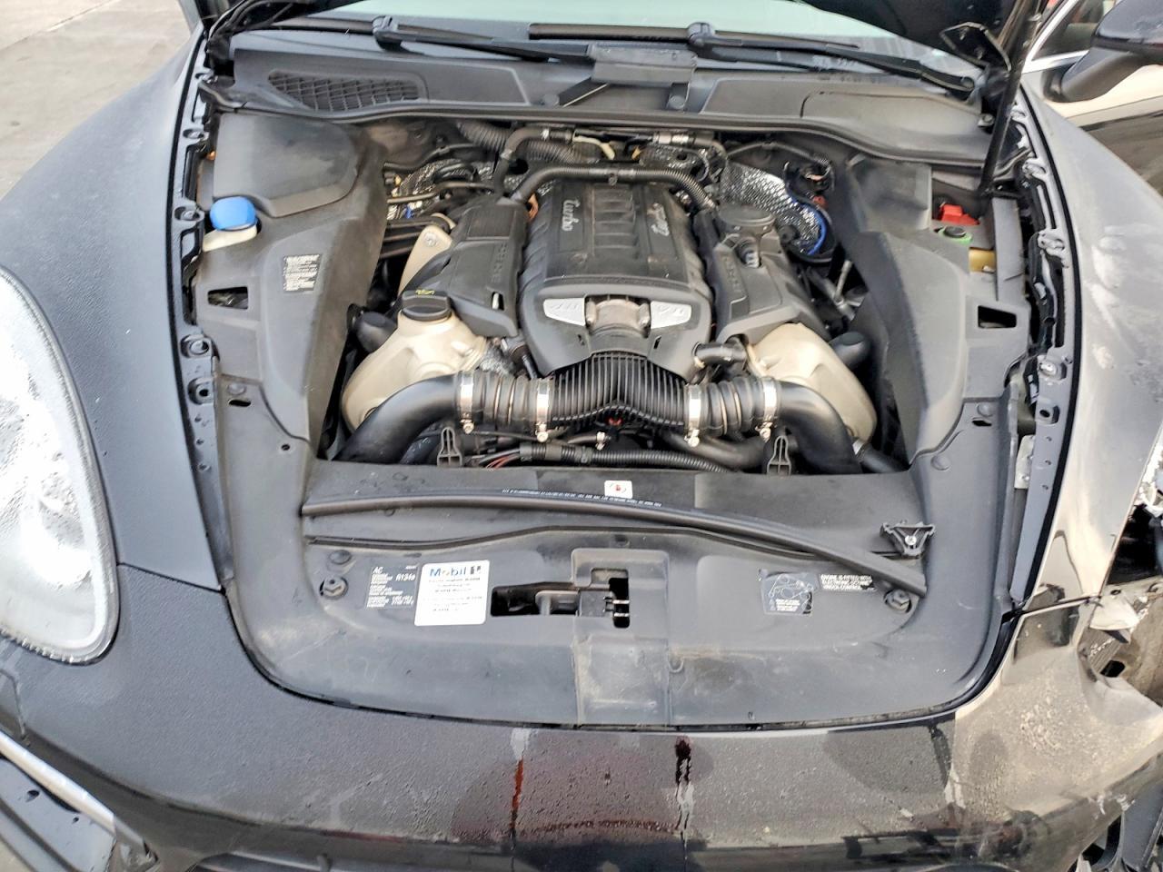 2011 PORSCHE CAYENNE