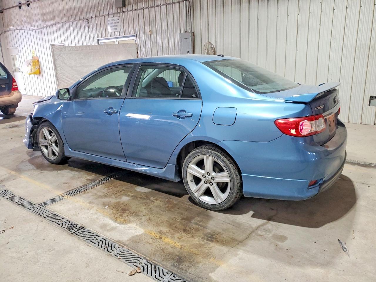 2013 TOYOTA COROLLA