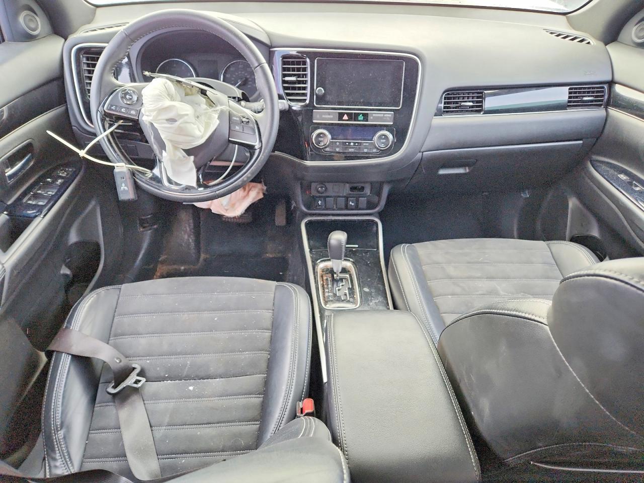 2019 MITSUBISHI outlander