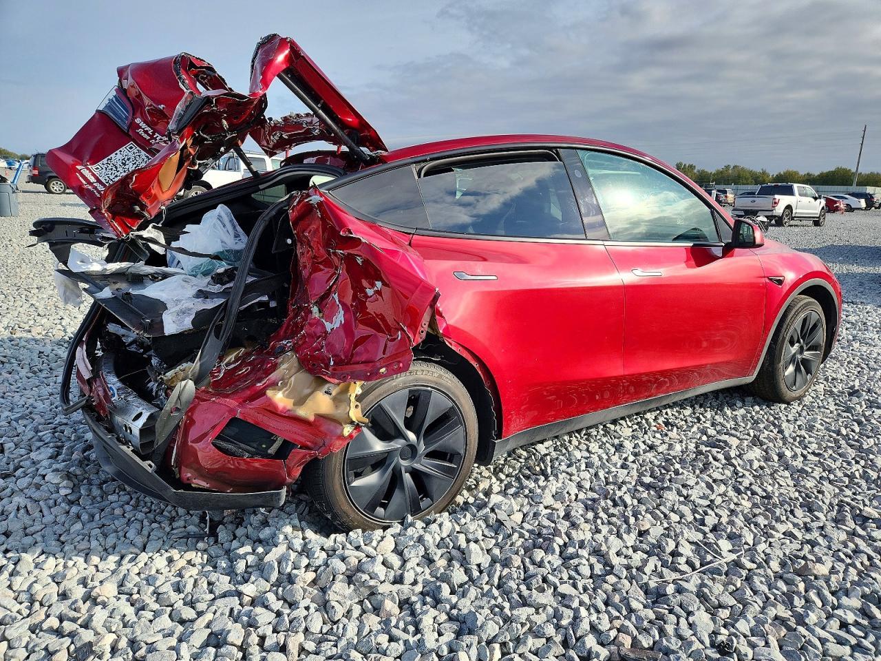 2024 TESLA MODEL Y