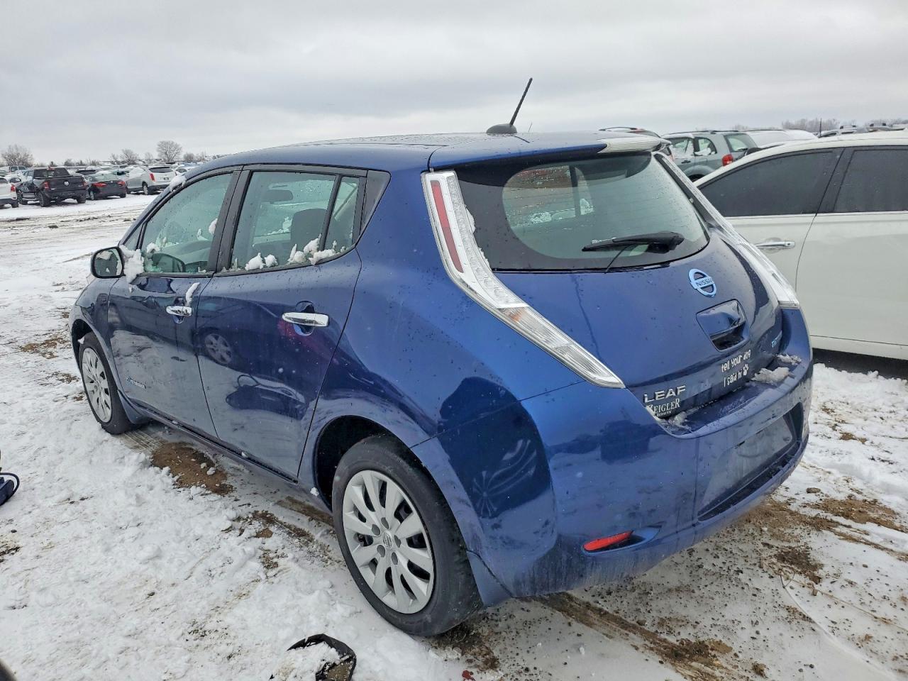 2016 NISSAN LEAF
