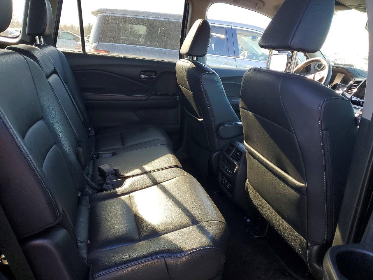 2017 HONDA PILOT