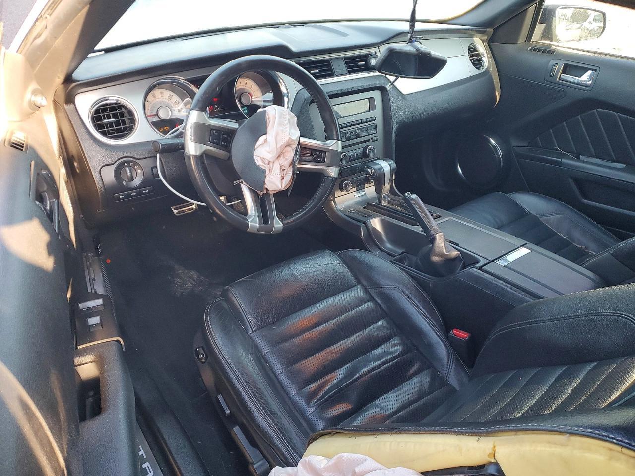 2010 FORD MUSTANG
