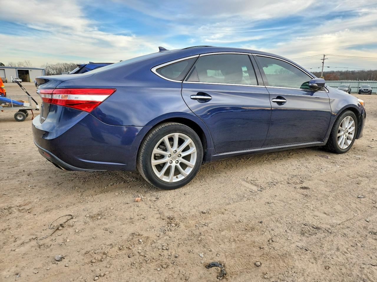 2015 TOYOTA Avalon