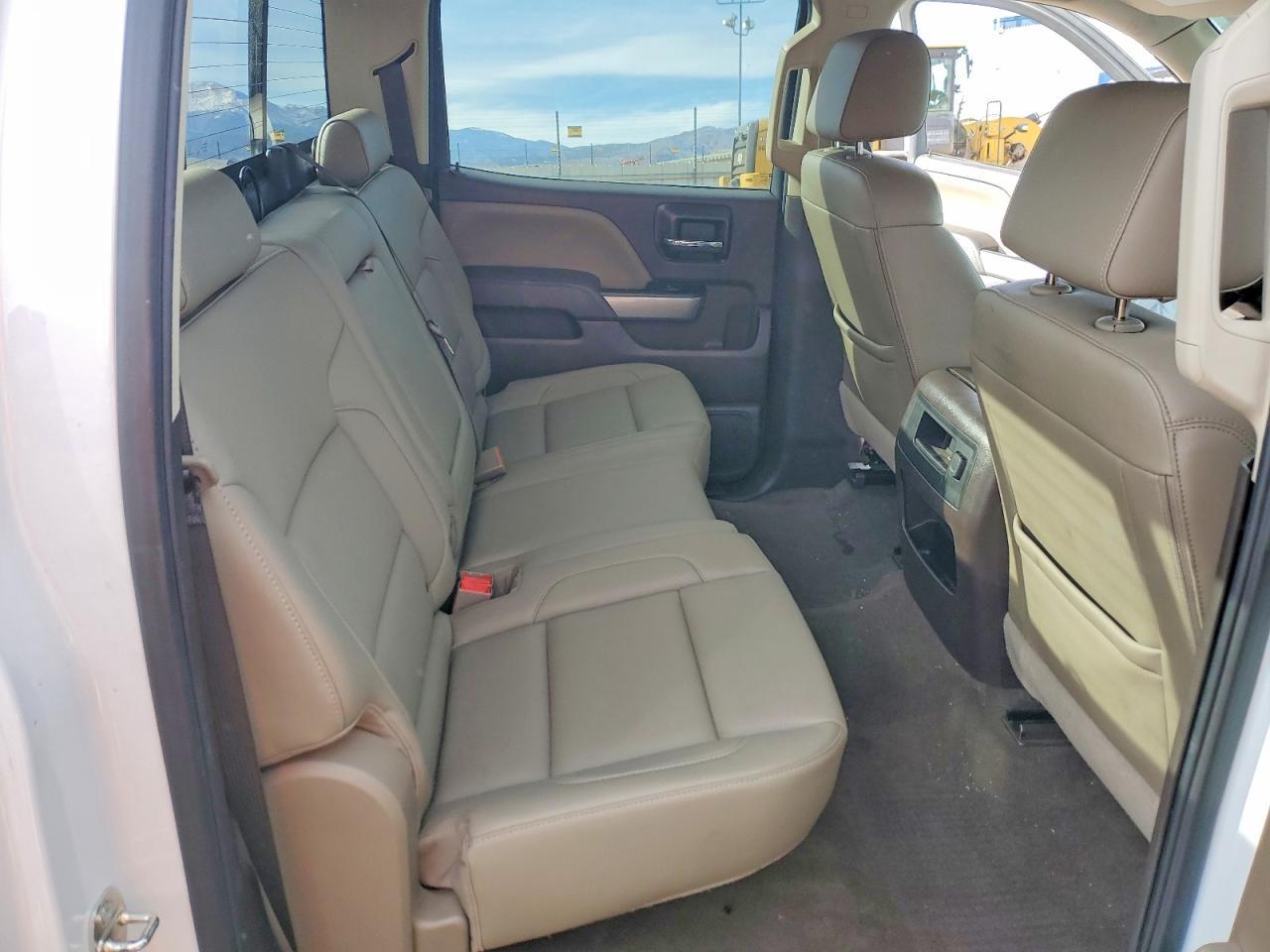 2018 CHEVROLET Silverado
