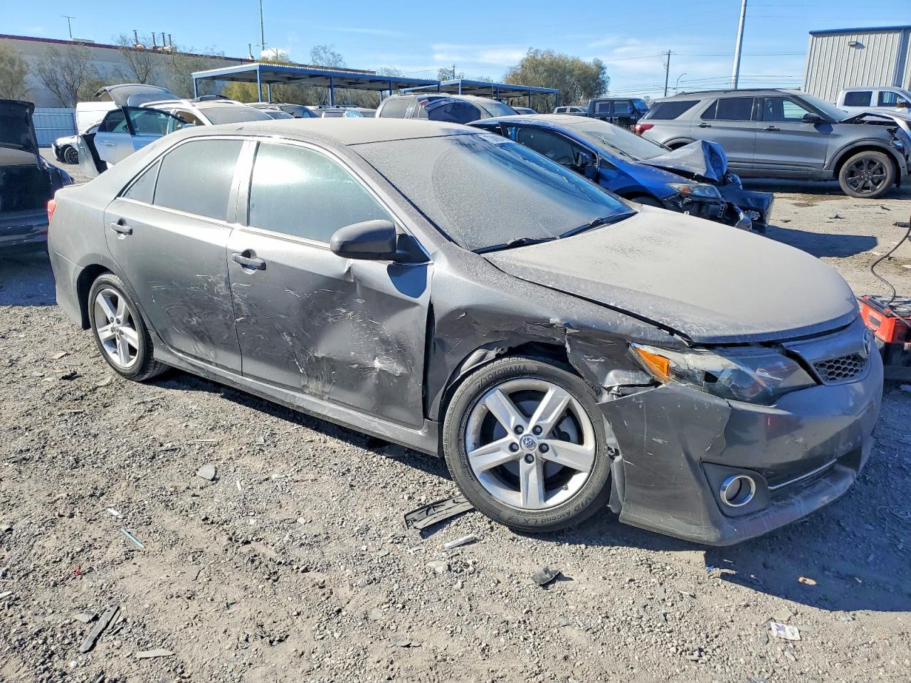 2013 TOYOTA CAMRY