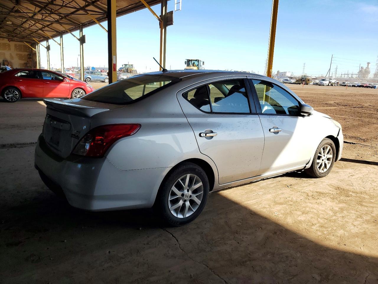 2018 NISSAN VERSA