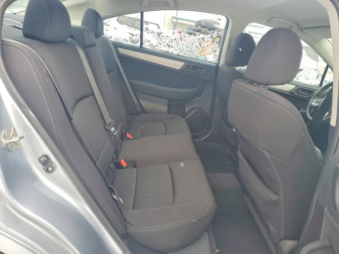 2016 SUBARU Legacy