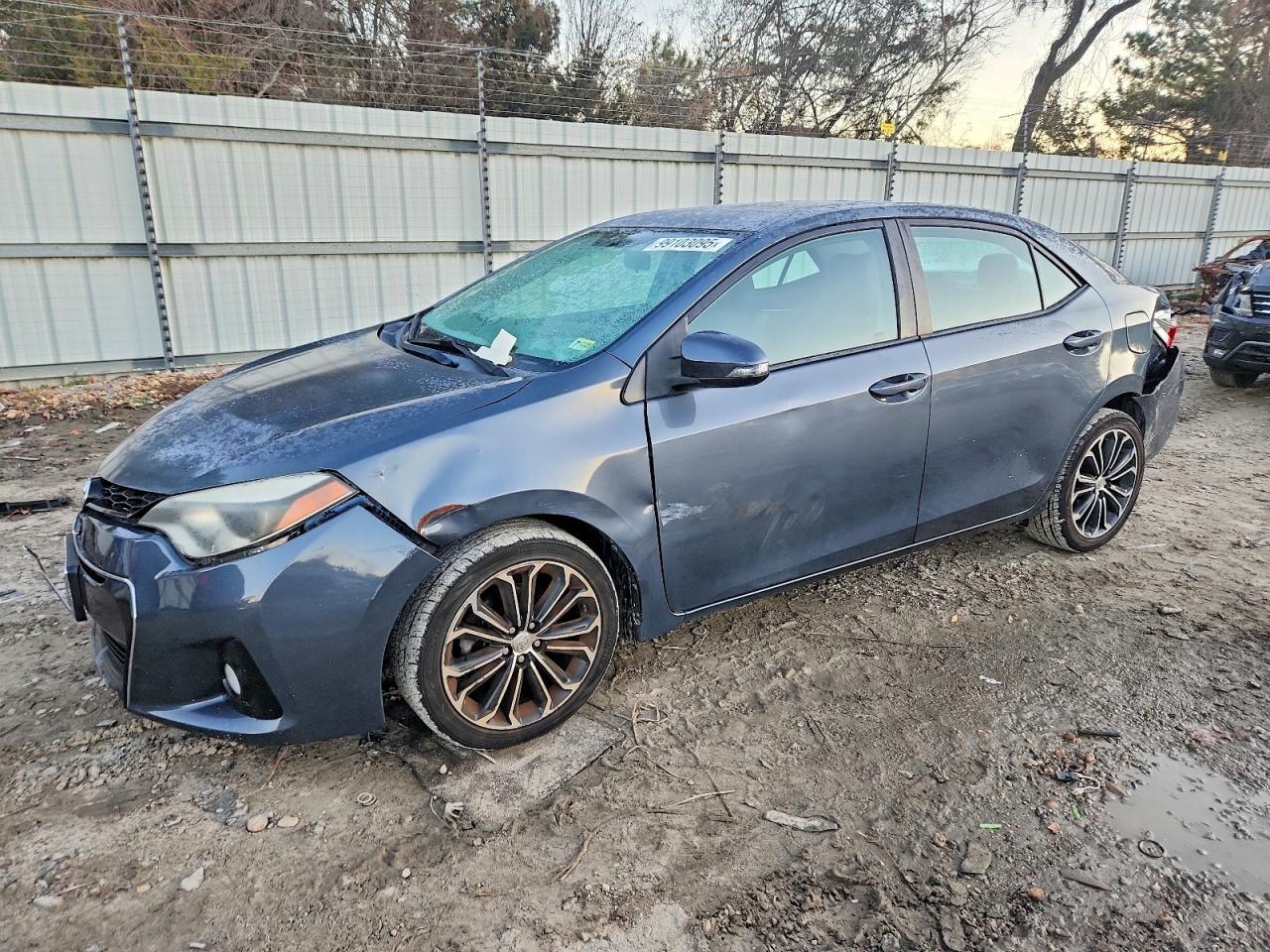 2016 TOYOTA COROLLA