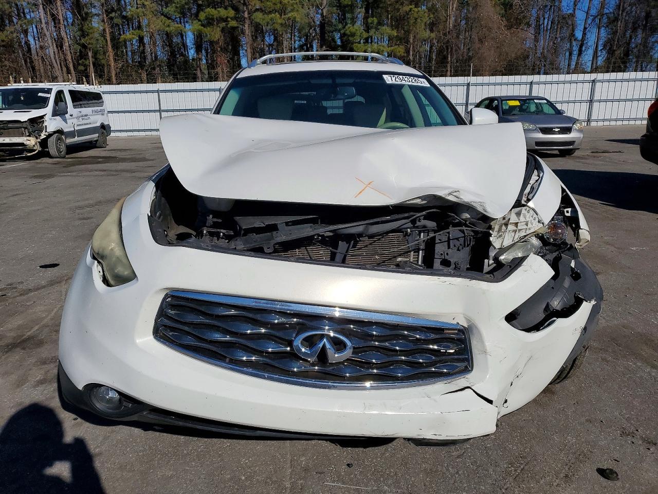 2010 INFINITI FX35