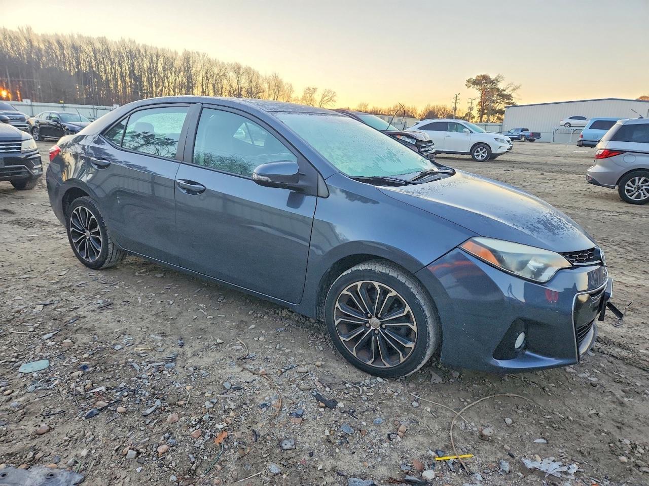 2016 TOYOTA COROLLA