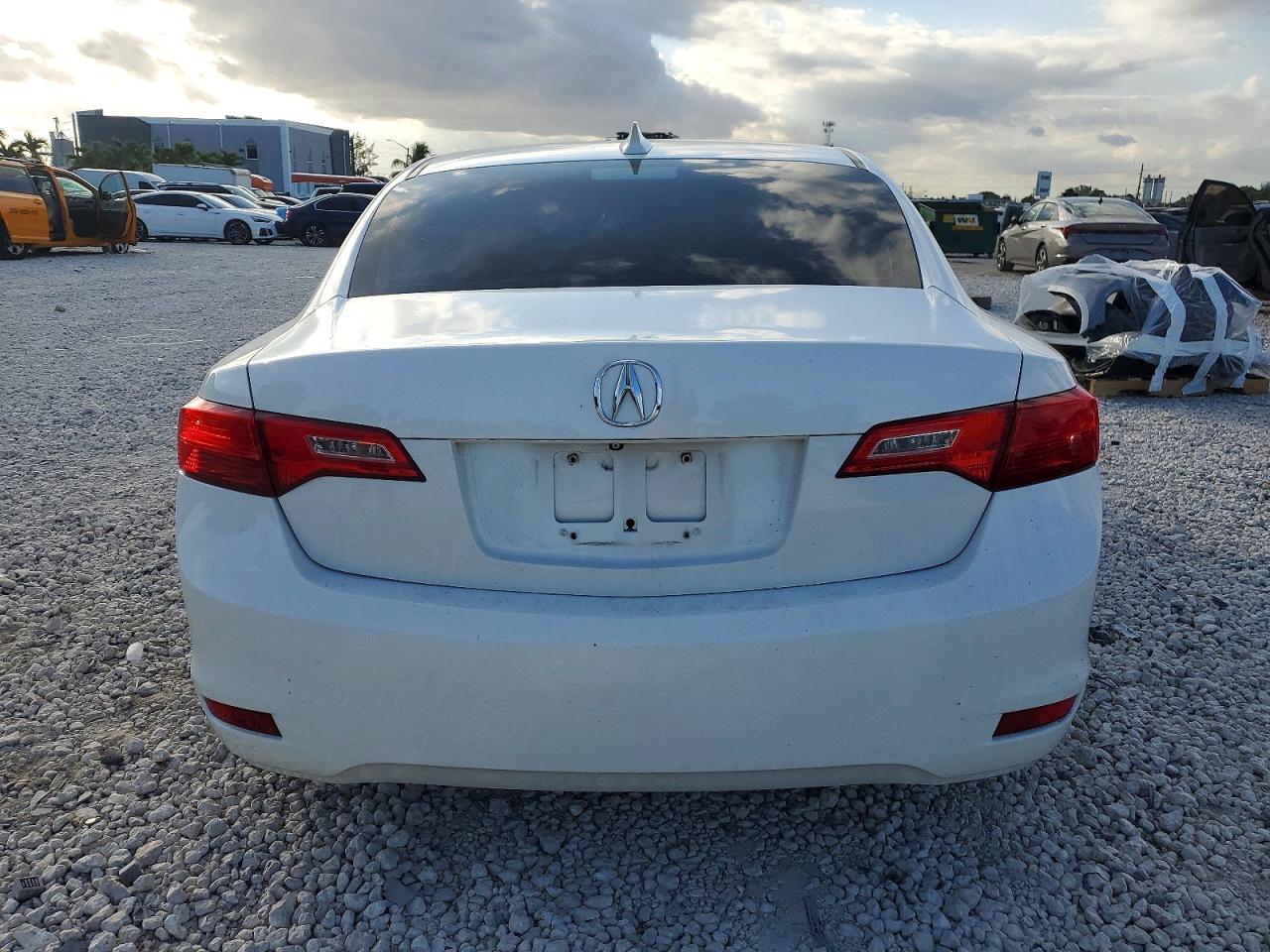 2014 ACURA ILX