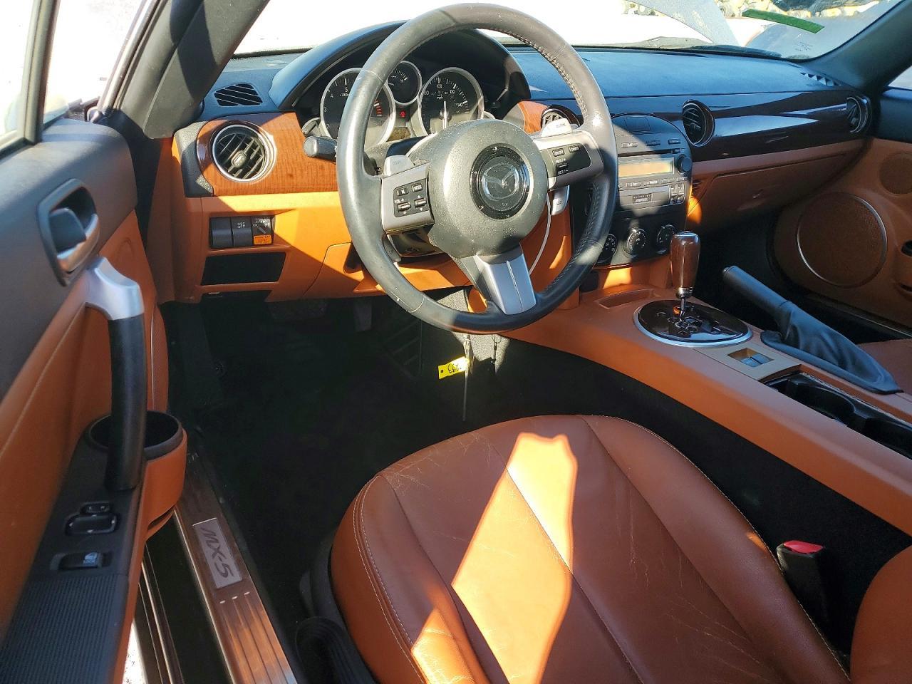 2006 MAZDA MX-5 Miata