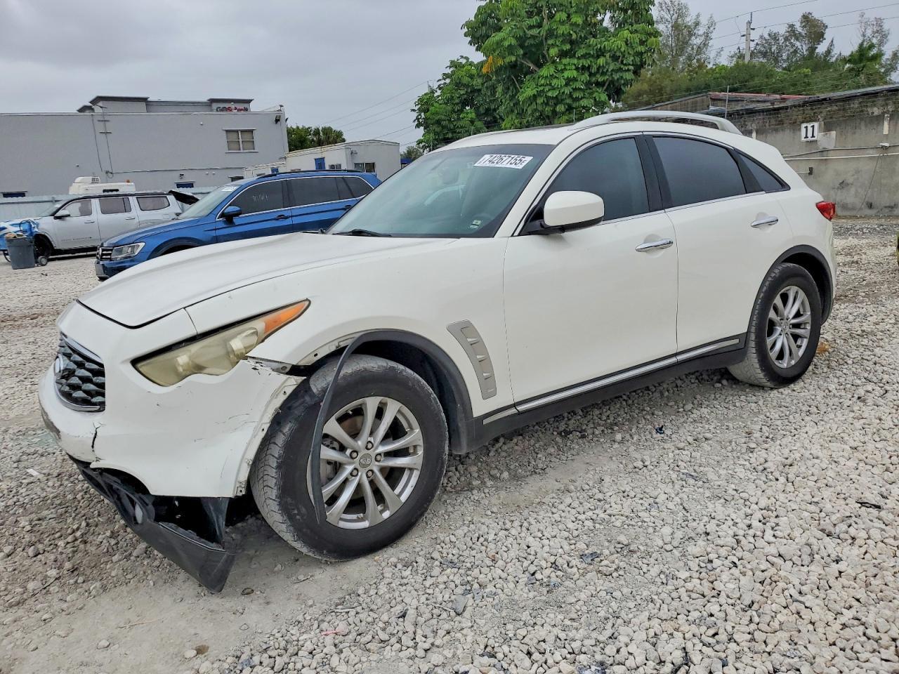 2009 INFINITI FX35