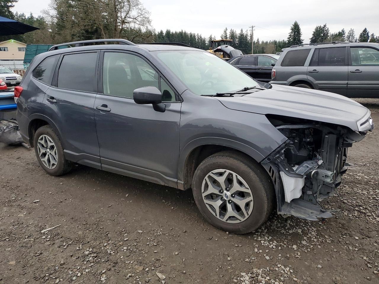 2021 SUBARU FORESTER