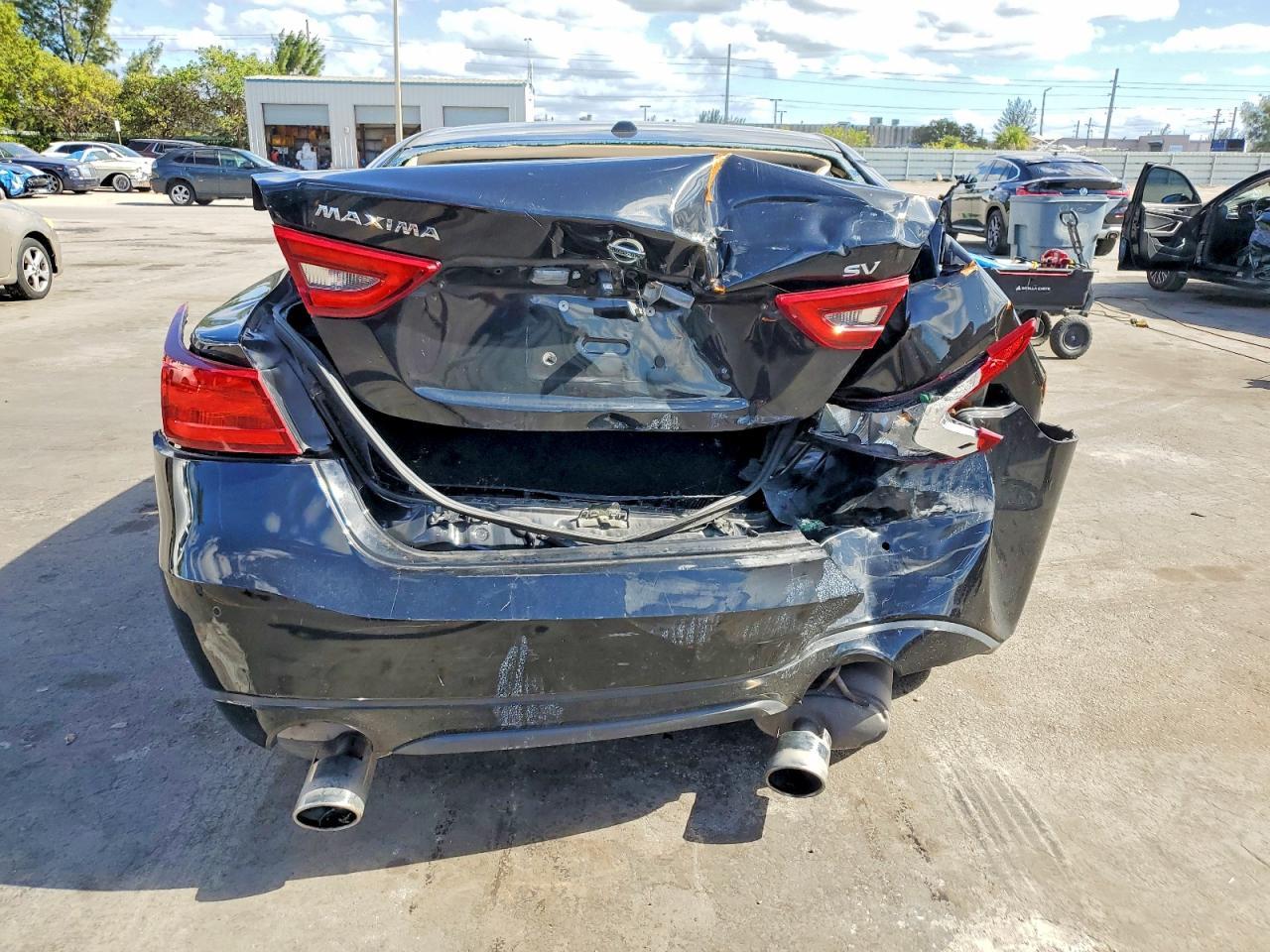2018 NISSAN Maxima