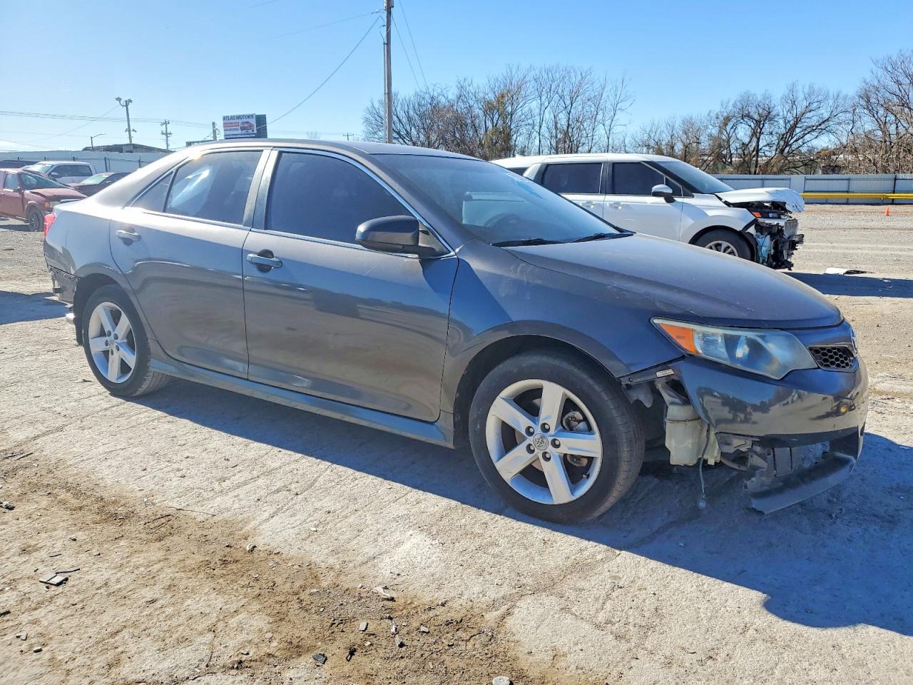 2014 TOYOTA CAMRY
