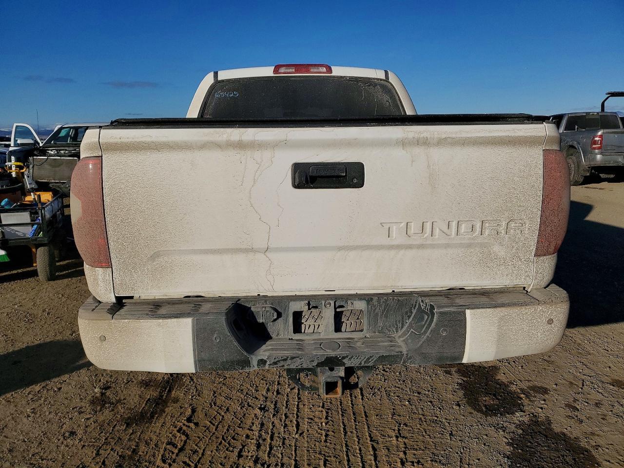2017 TOYOTA TUNDRA