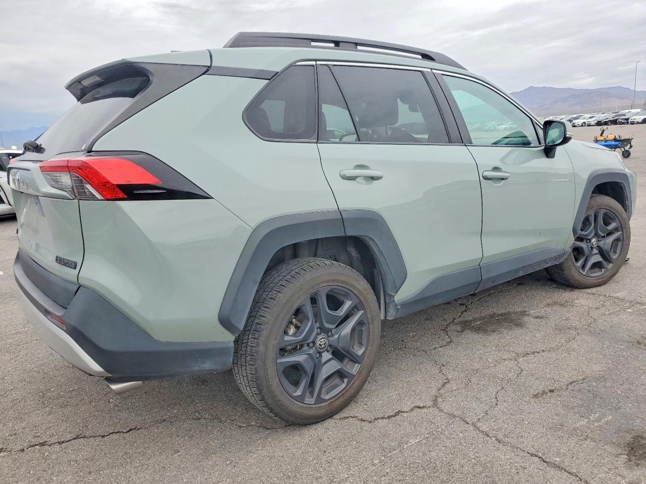 2022 TOYOTA RAV4