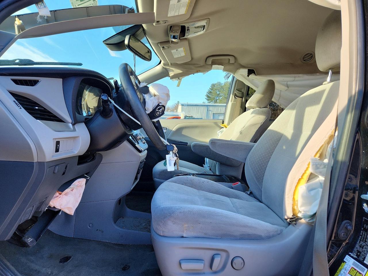 2018 TOYOTA SIENNA