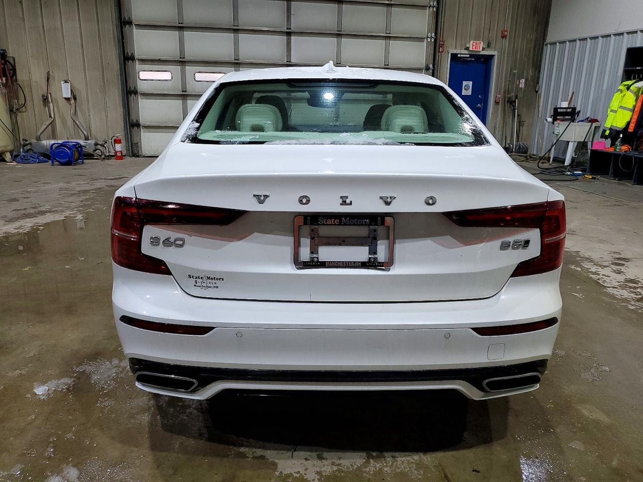 2022 VOLVO S60