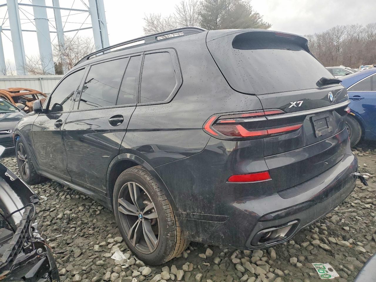2025 BMW X7