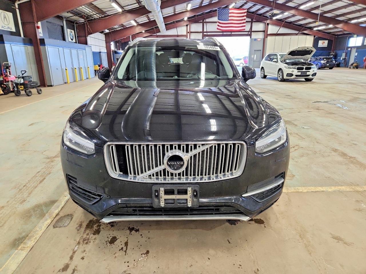 2016 VOLVO XC90