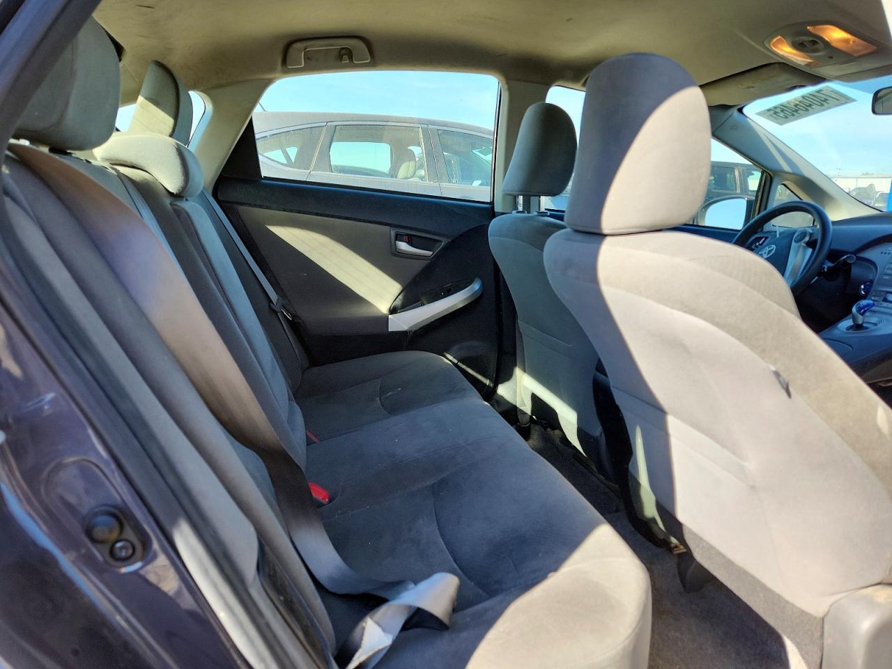2014 TOYOTA Prius Plug-In
