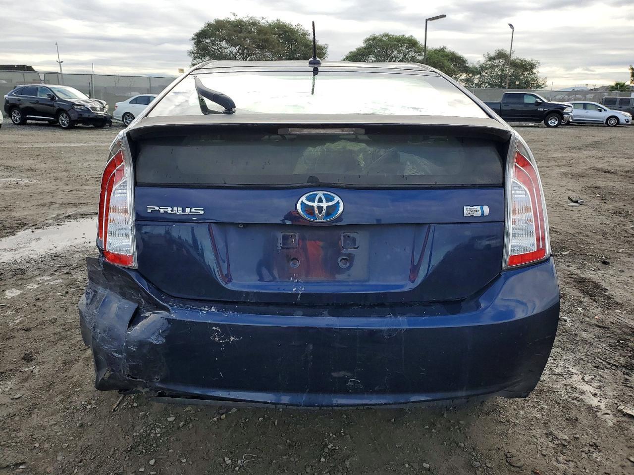 2013 TOYOTA PRIUS