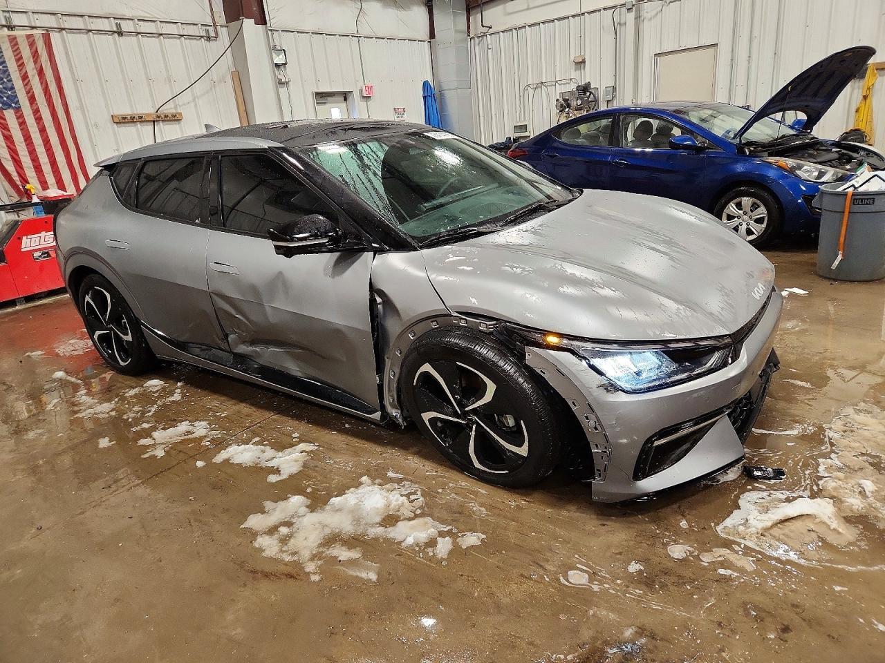 2022 KIA EV6