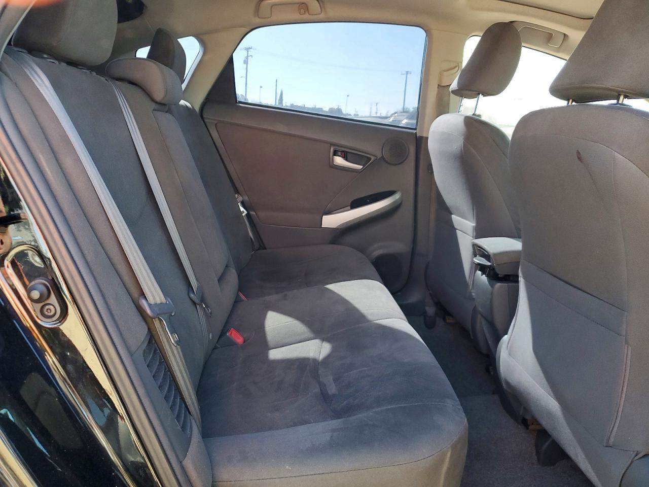 2011 TOYOTA PRIUS