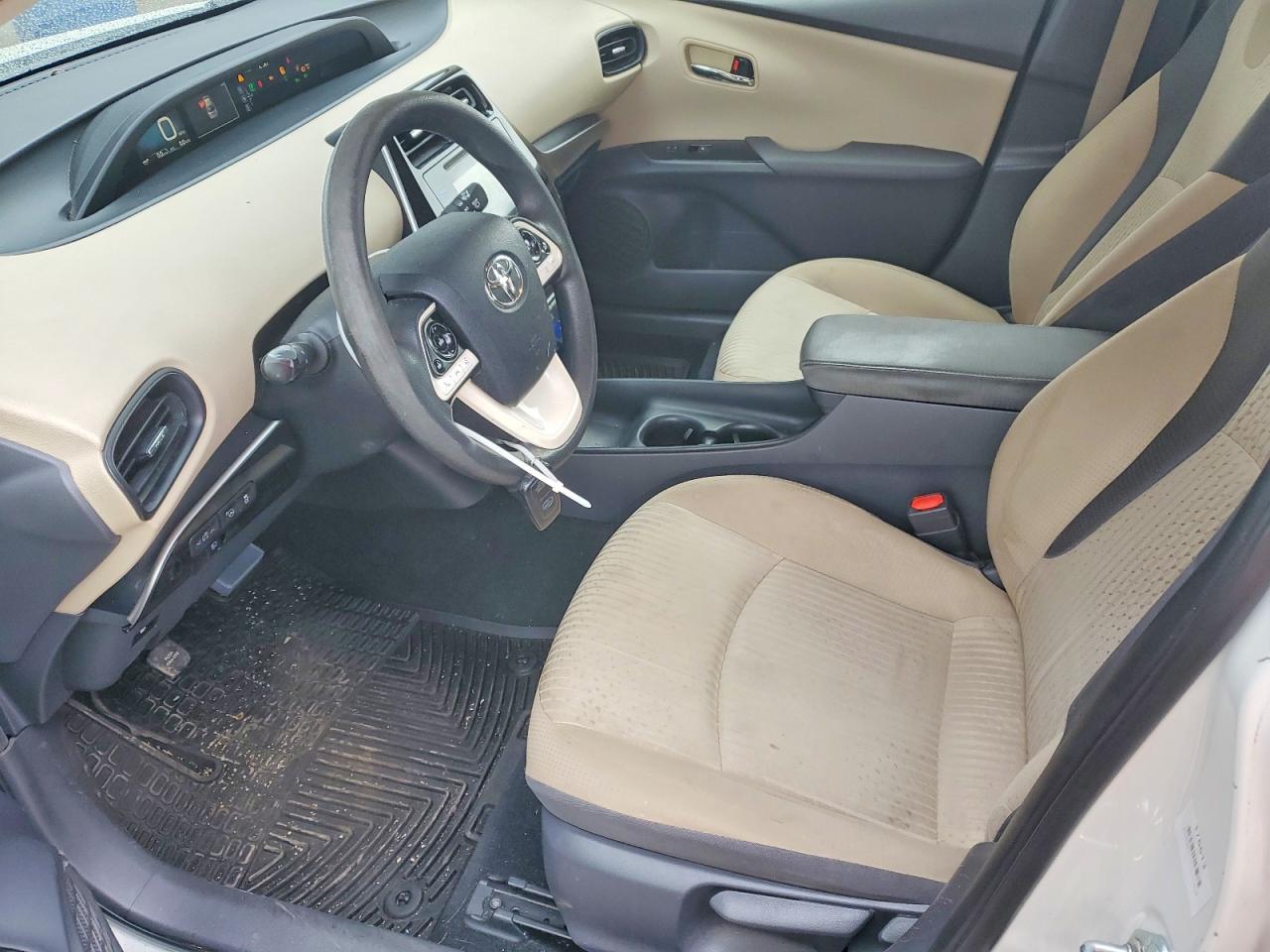 2017 TOYOTA PRIUS