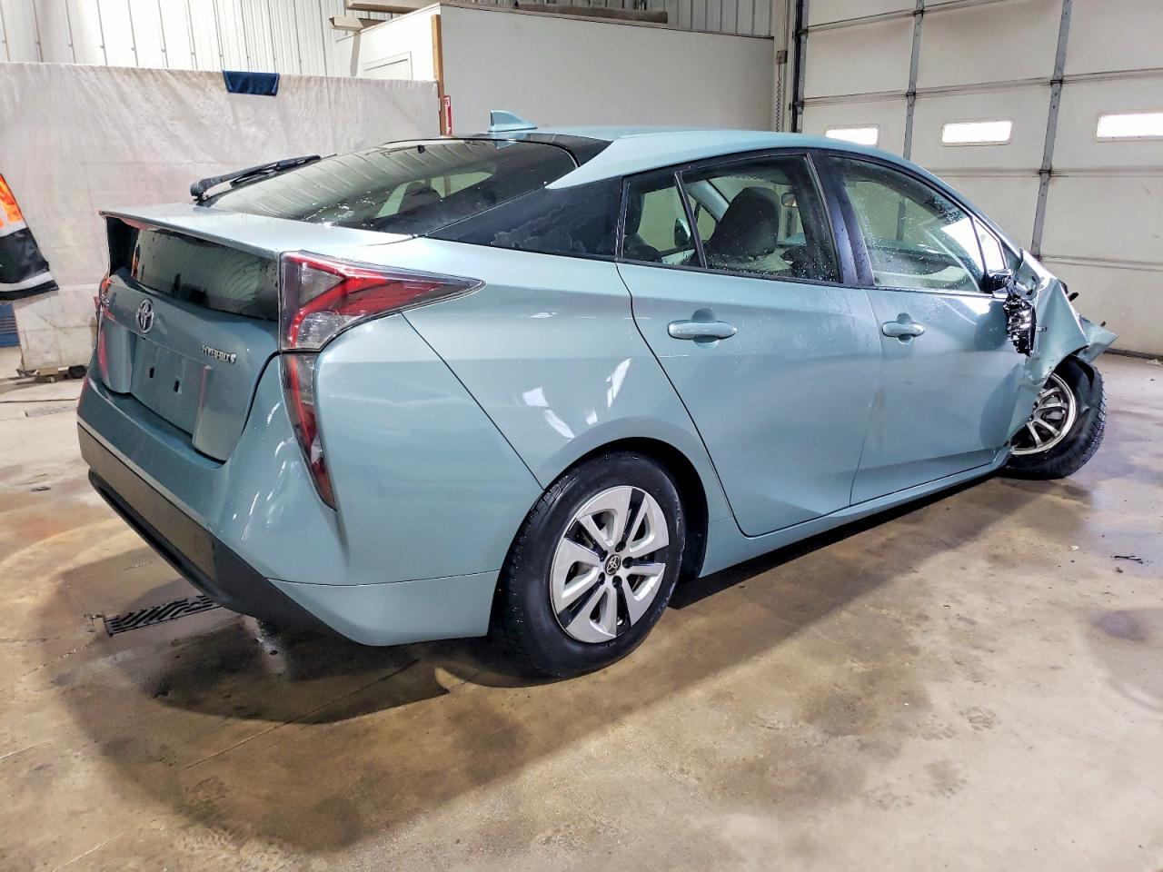 2017 TOYOTA PRIUS