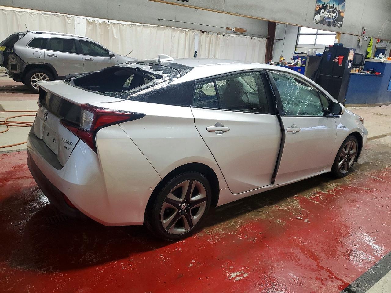 2020 TOYOTA PRIUS
