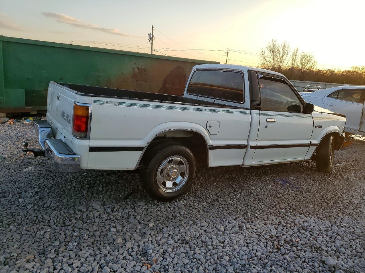 1992 MAZDA B2200