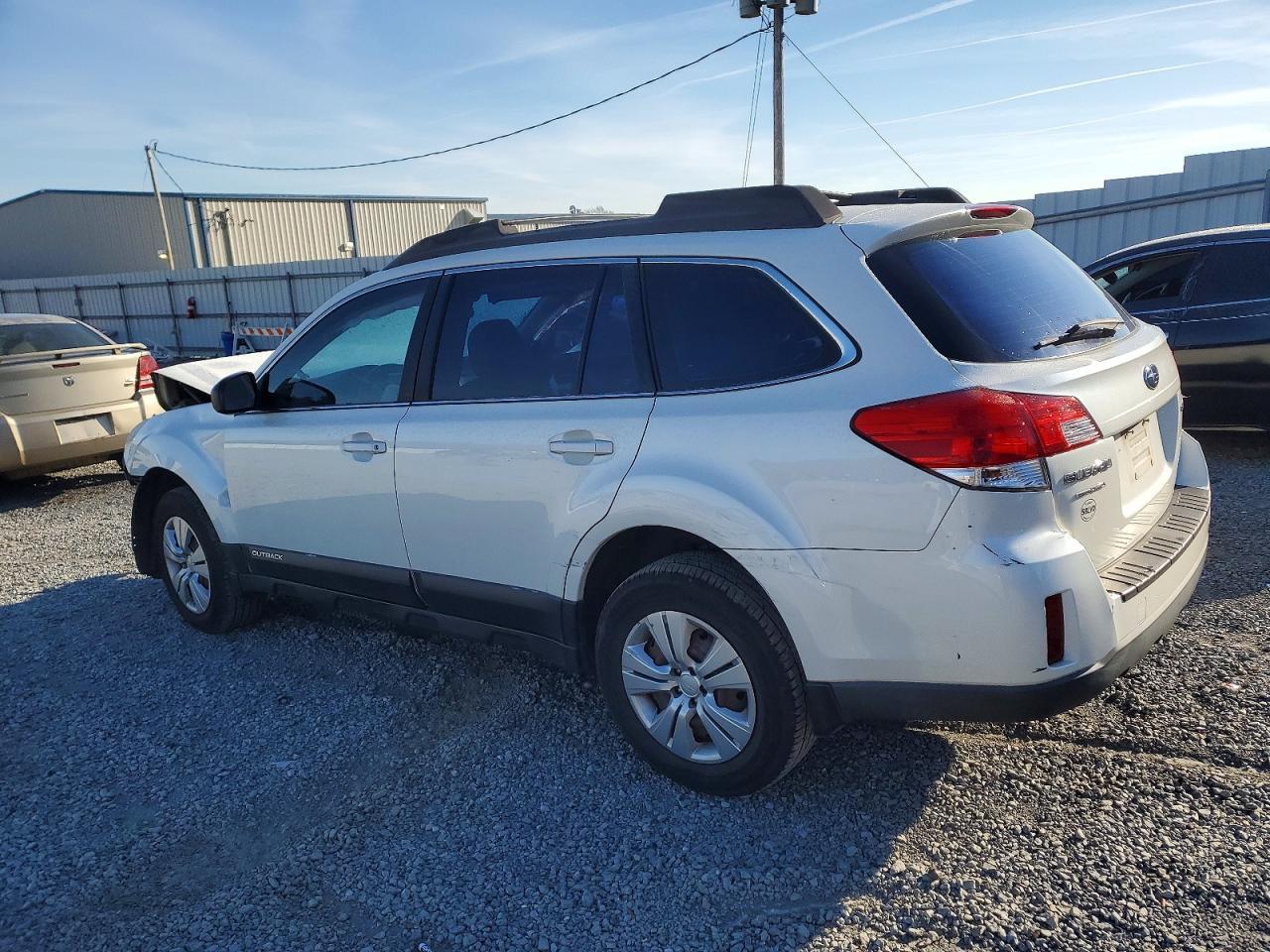 2013 SUBARU Outback
