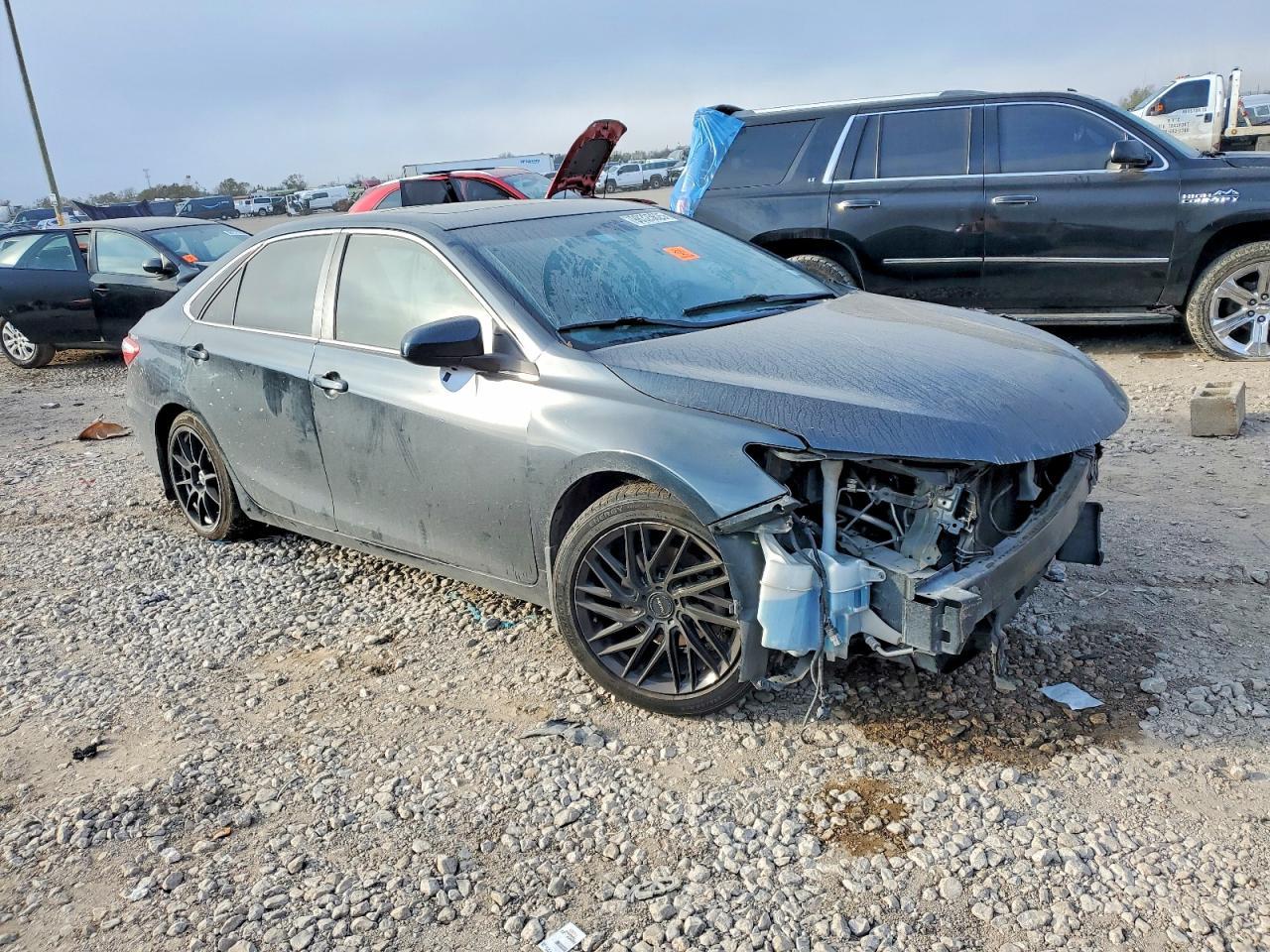 2017 TOYOTA CAMRY