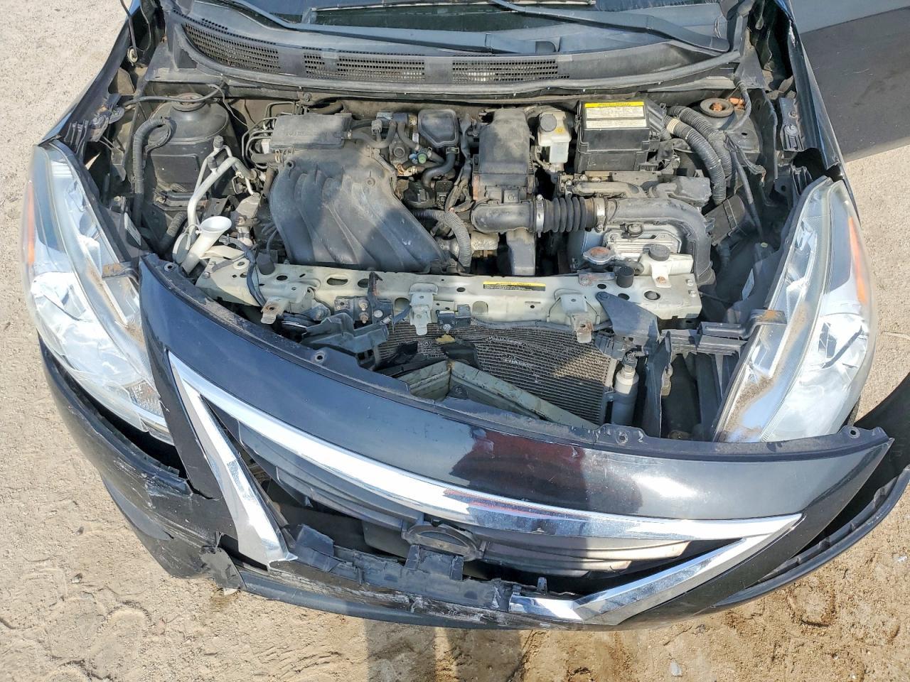 2015 NISSAN VERSA