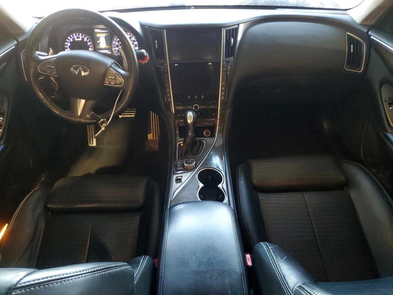 2016 INFINITI Q50