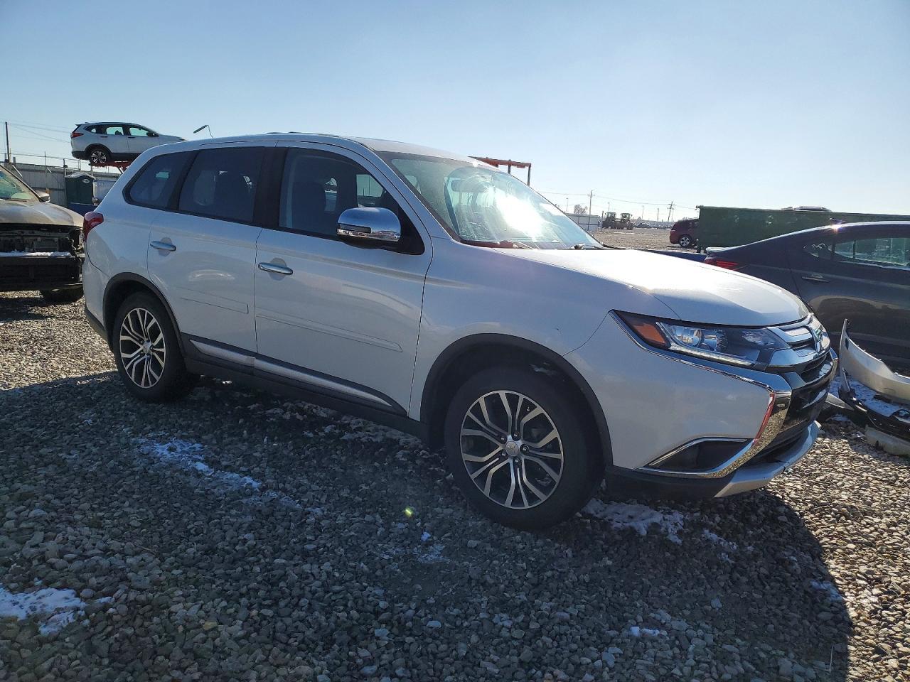 2018 MITSUBISHI outlander