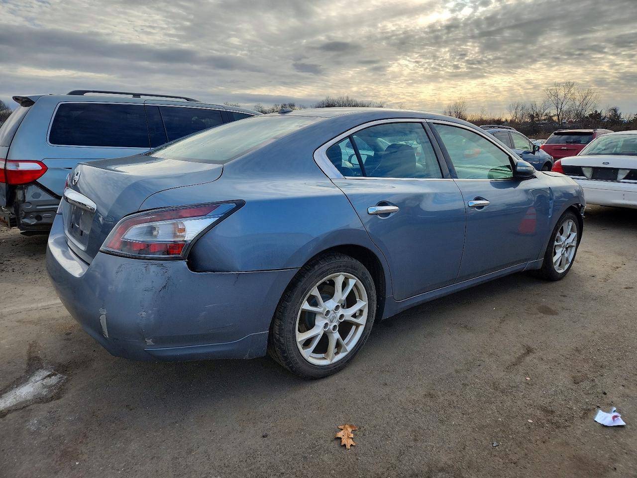 2012 NISSAN Maxima